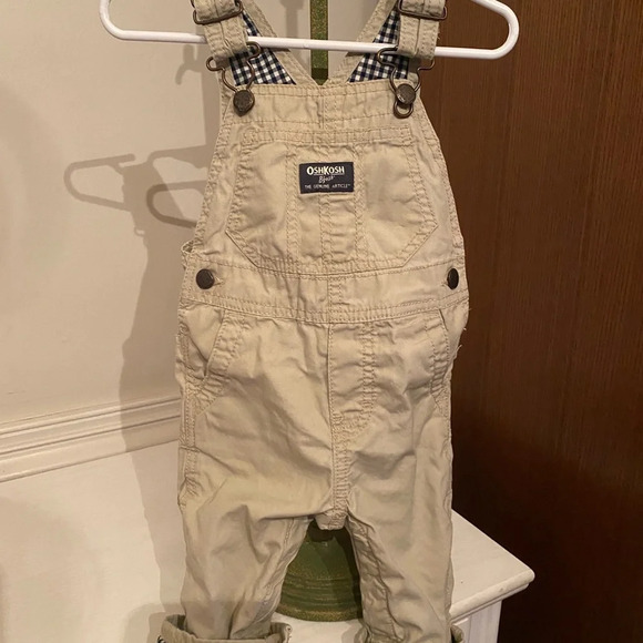 Oshkosh B’Gosh Khaki Overalls - Picture 4 of 9